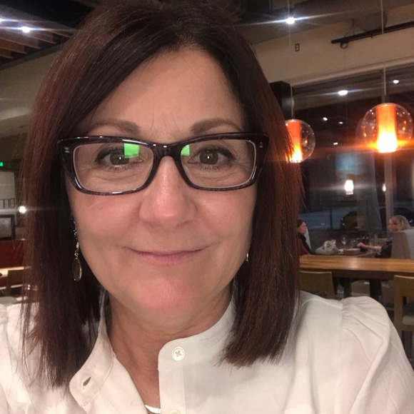 Meet your Posher, Kim - Picture 1 of 1